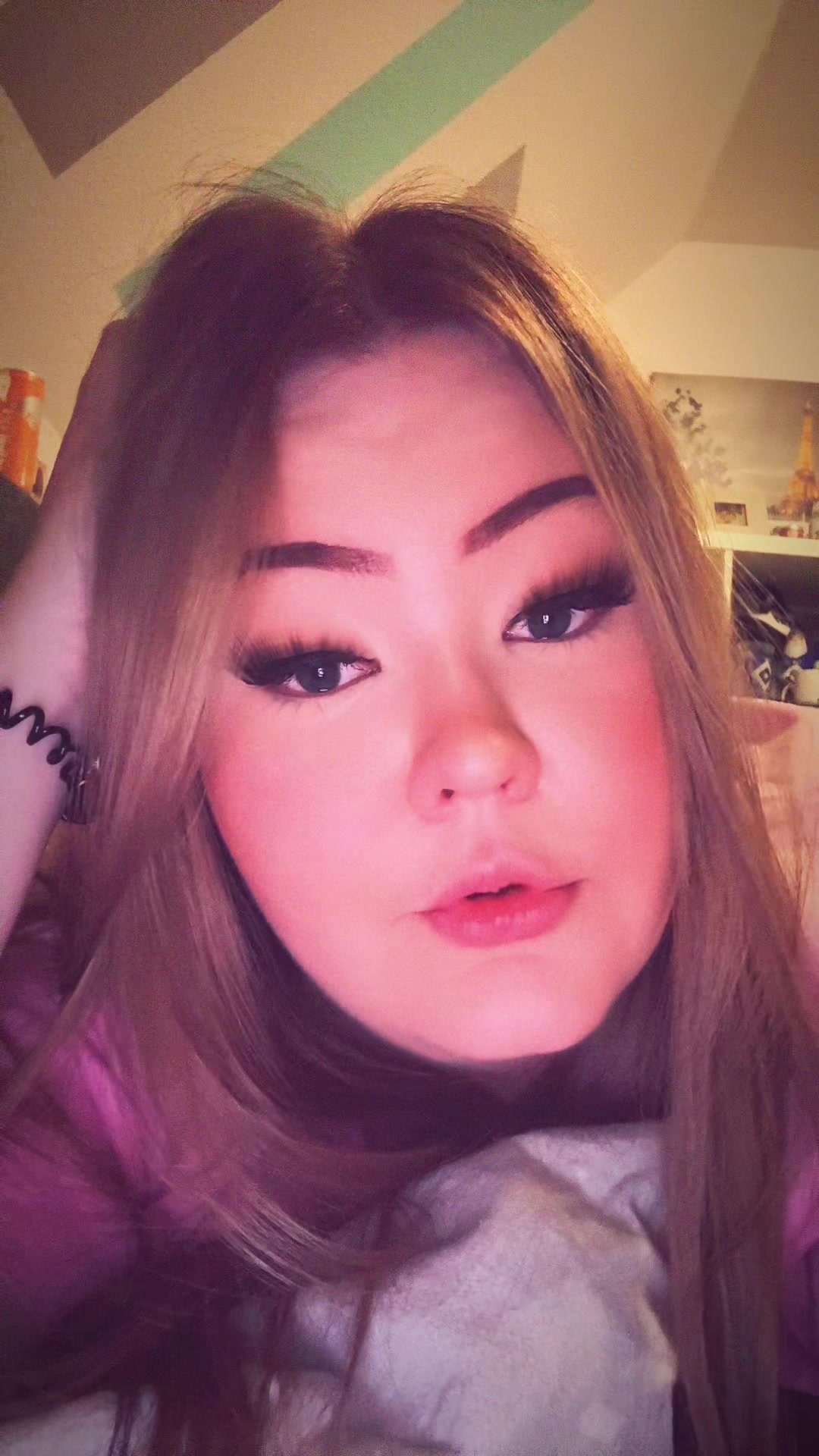 @𝐿𝑎𝑟𝑎 ྀི