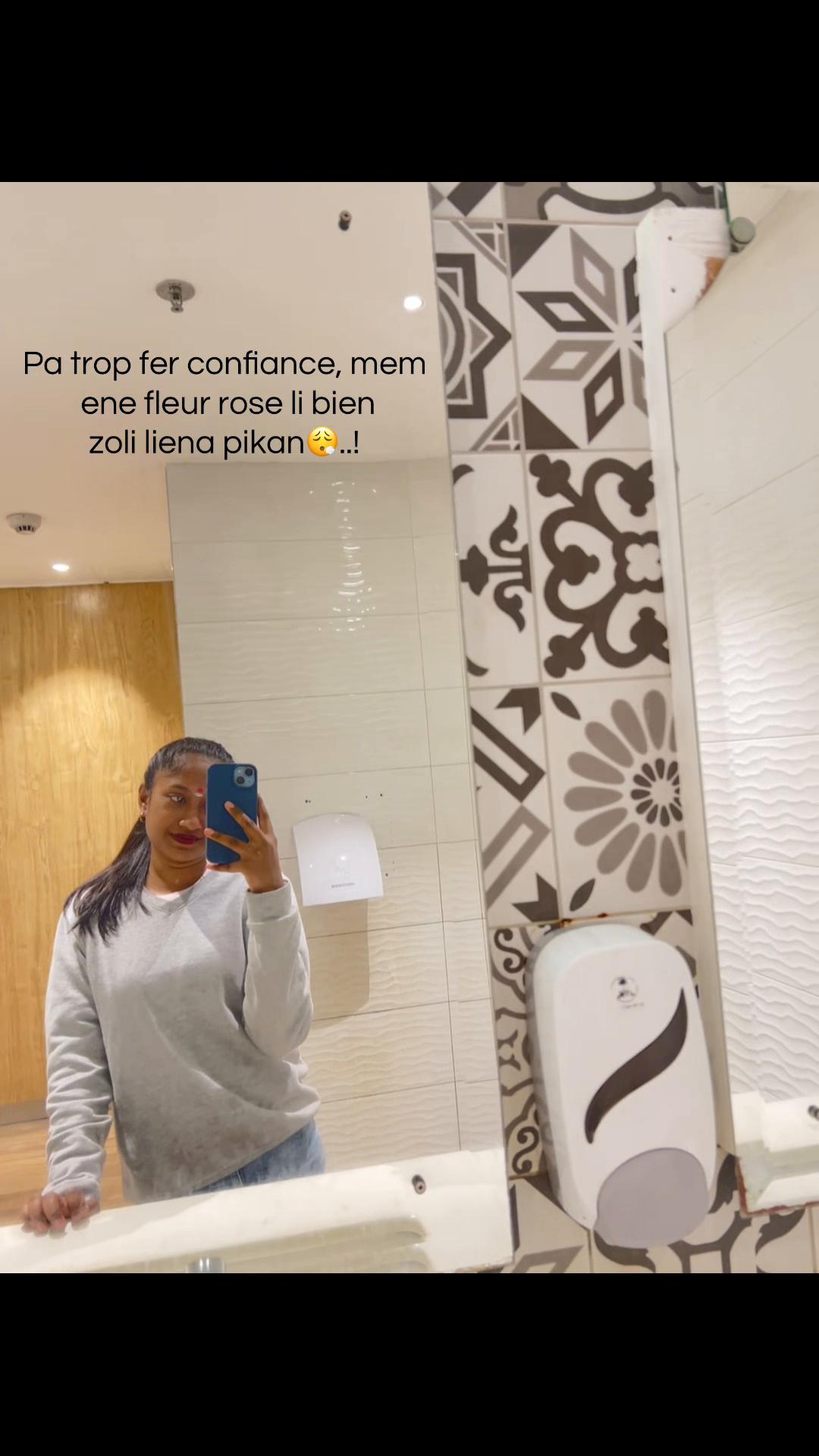 @P<3🩶🦋