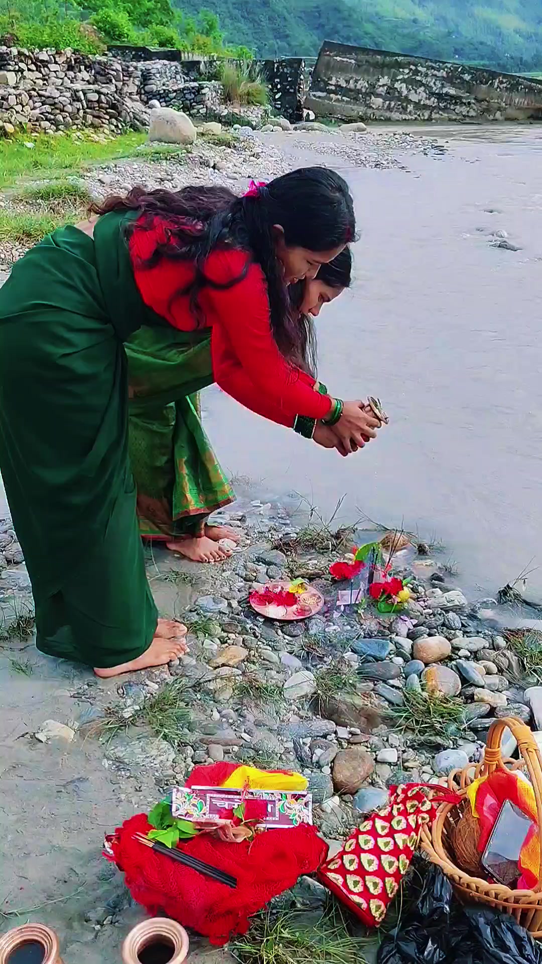 @gayatri bhat 007