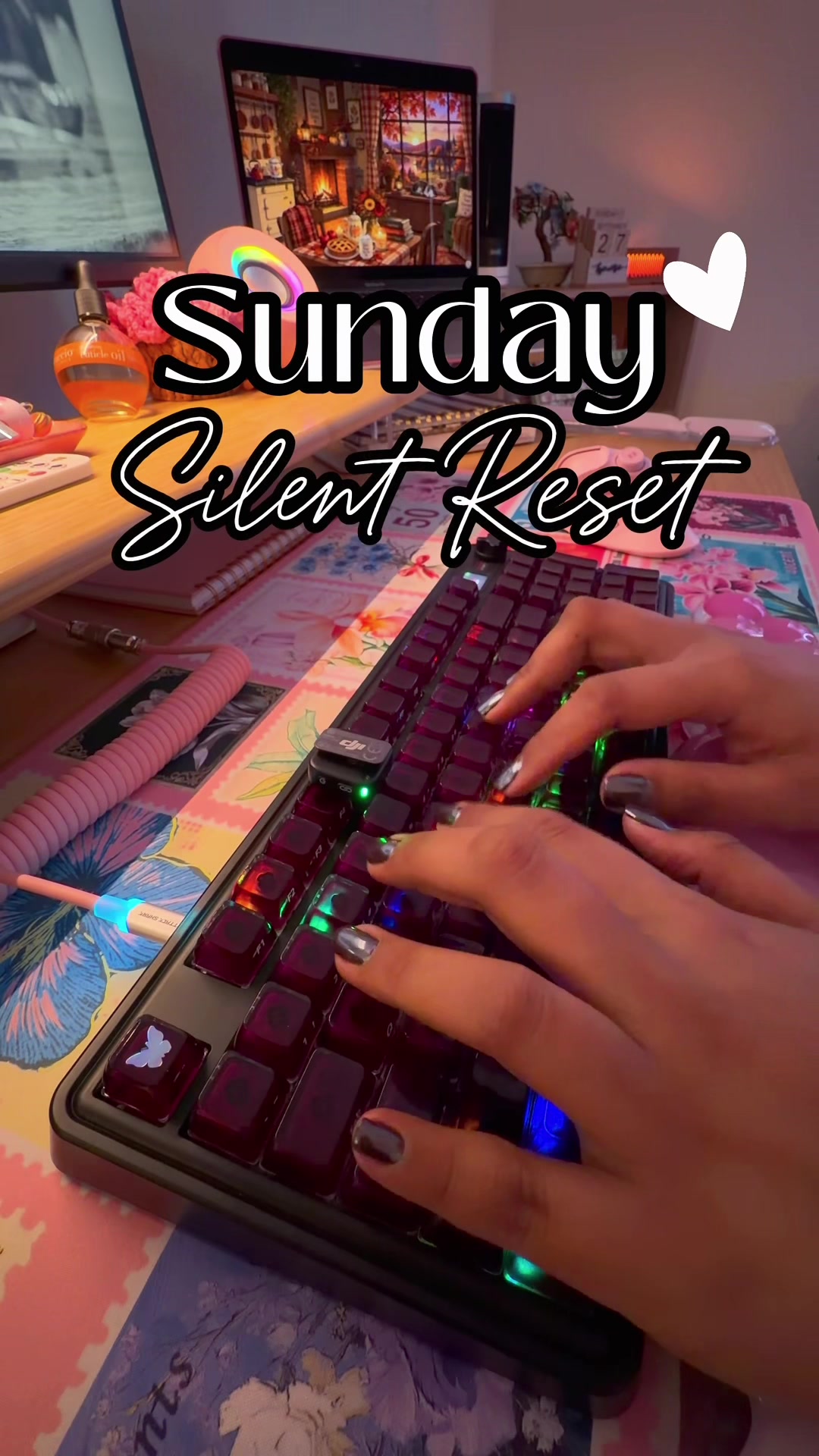 @Chelle ๐ | WFH & Keebs