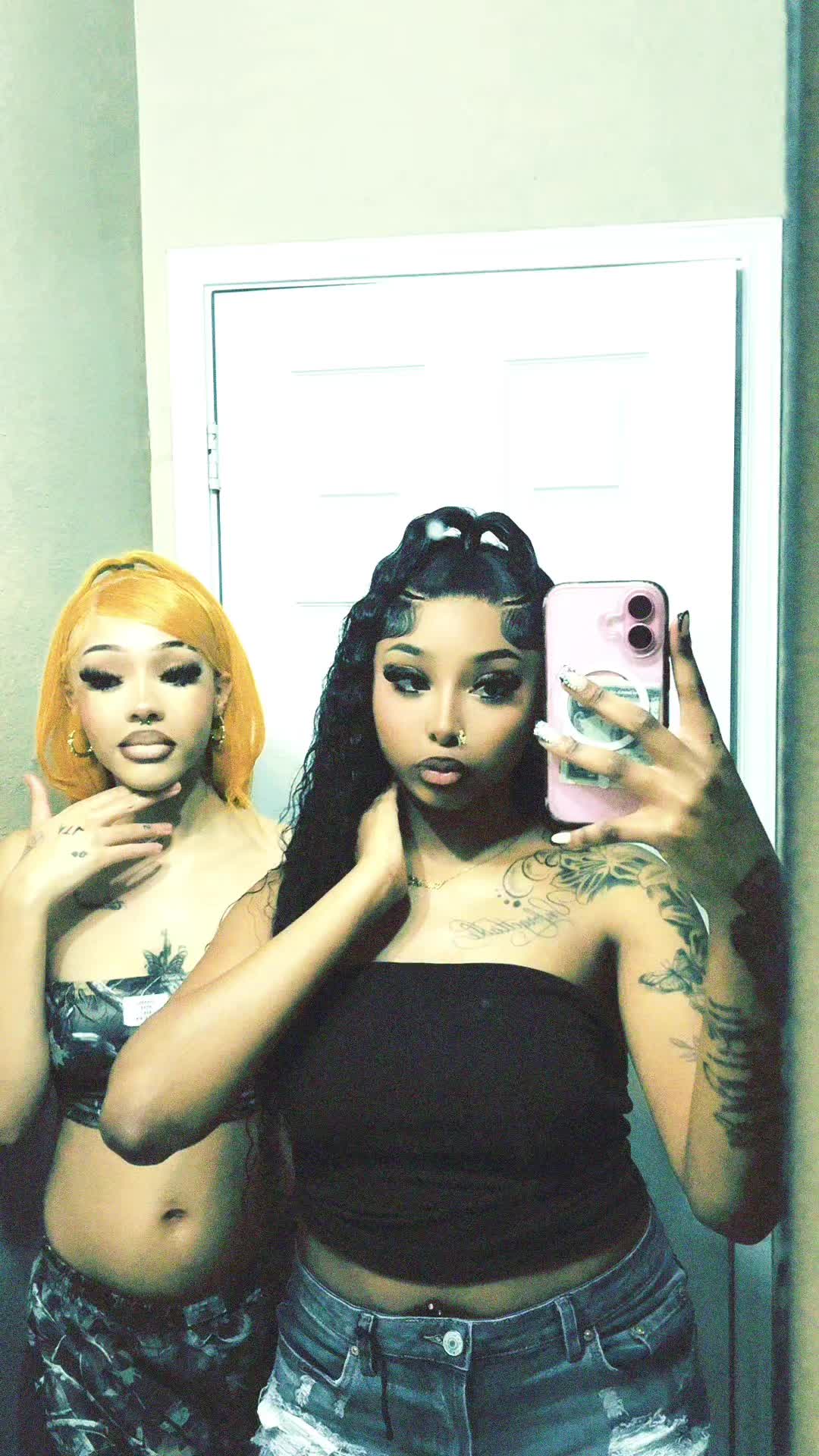 @👸🏾