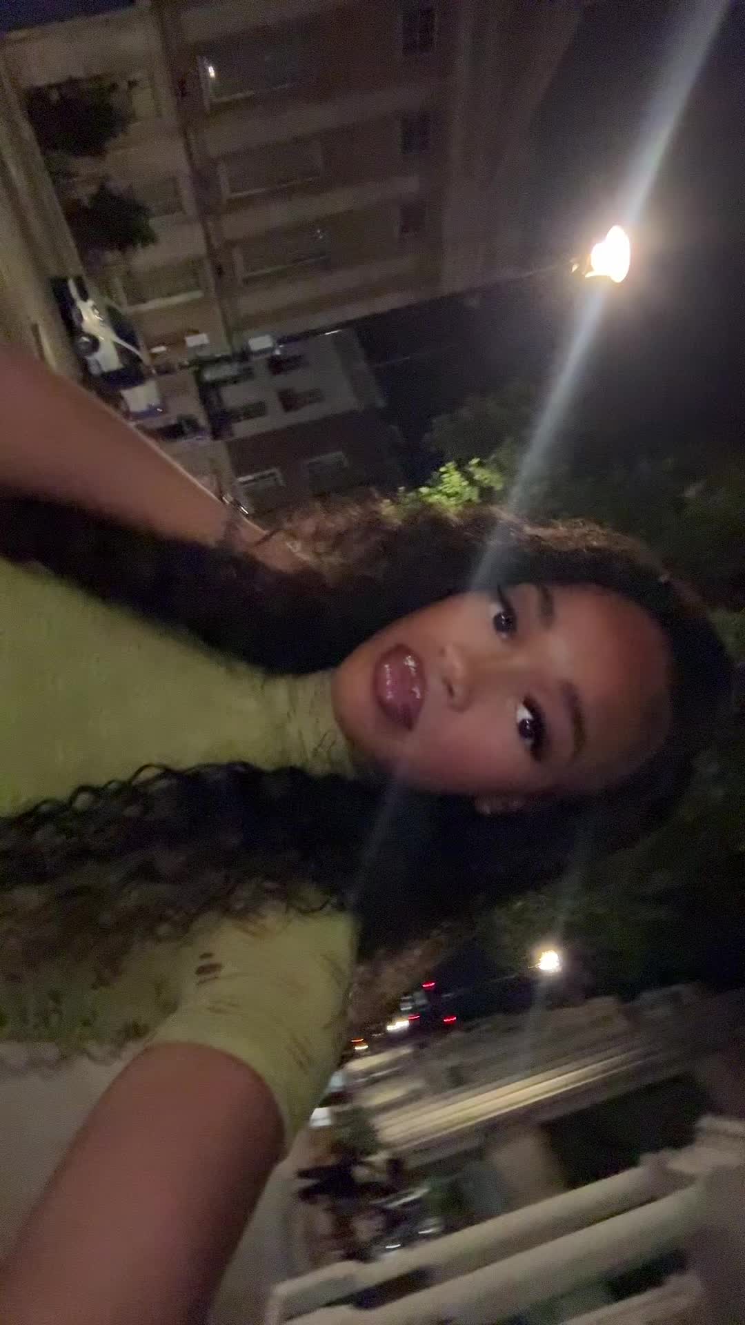 @:3