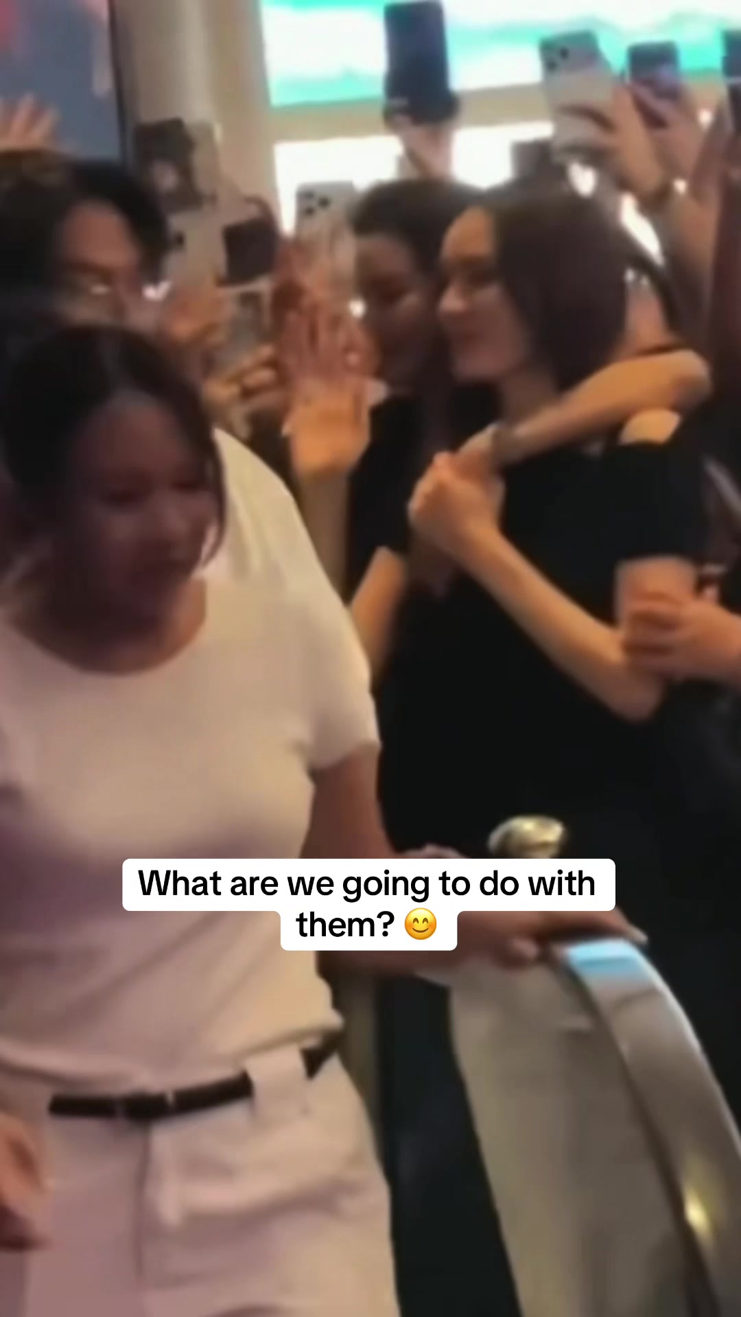 @Charlotte’sBunny🐰 Fan Account