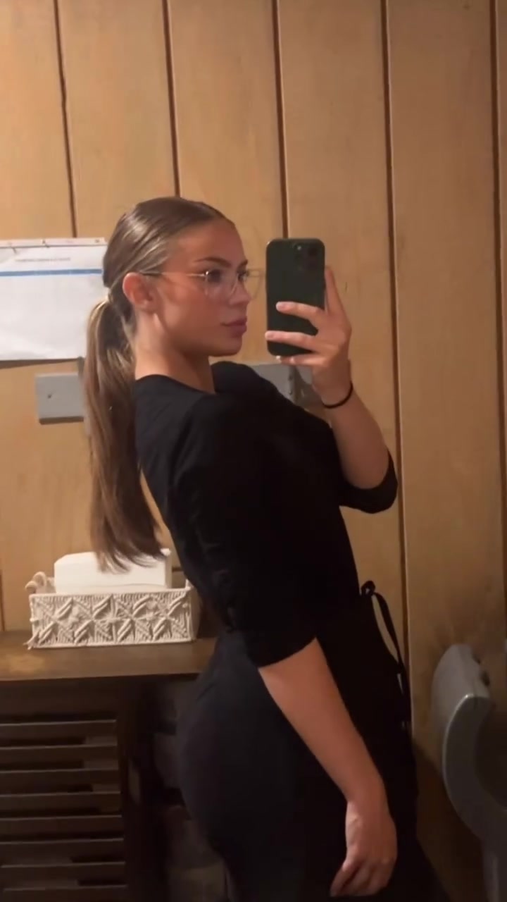 @𝓶