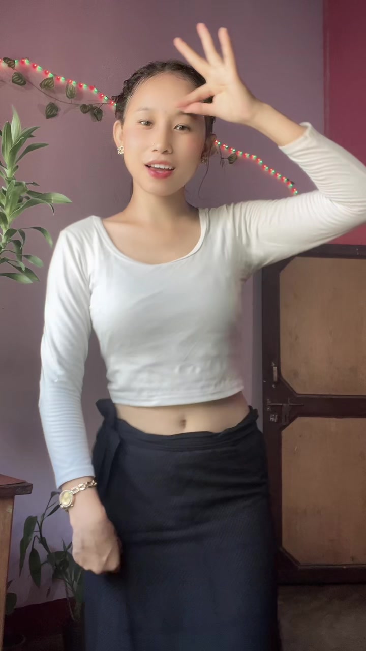 @Aayushapari🤪