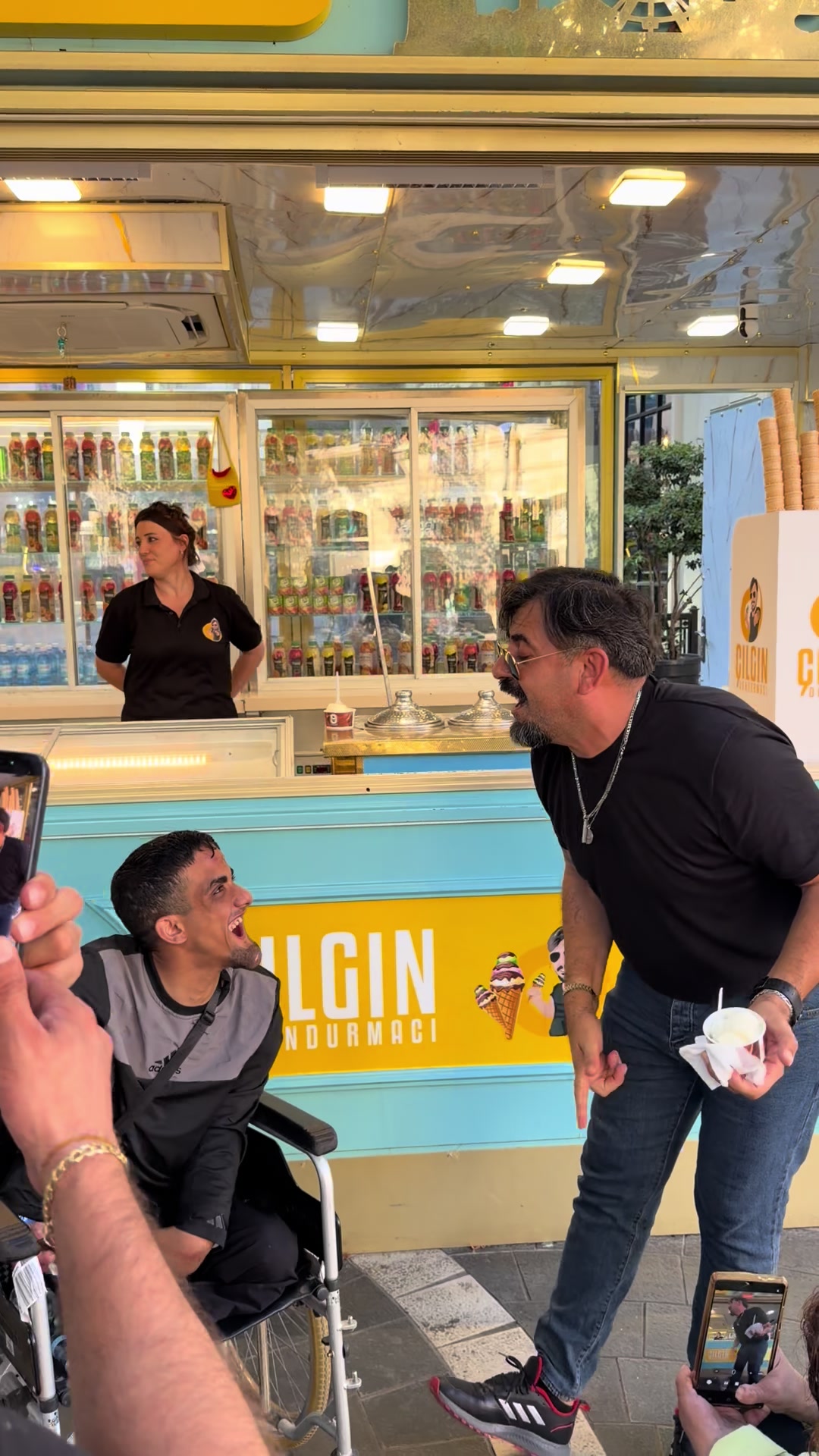 @Çılgın Dondurmacı