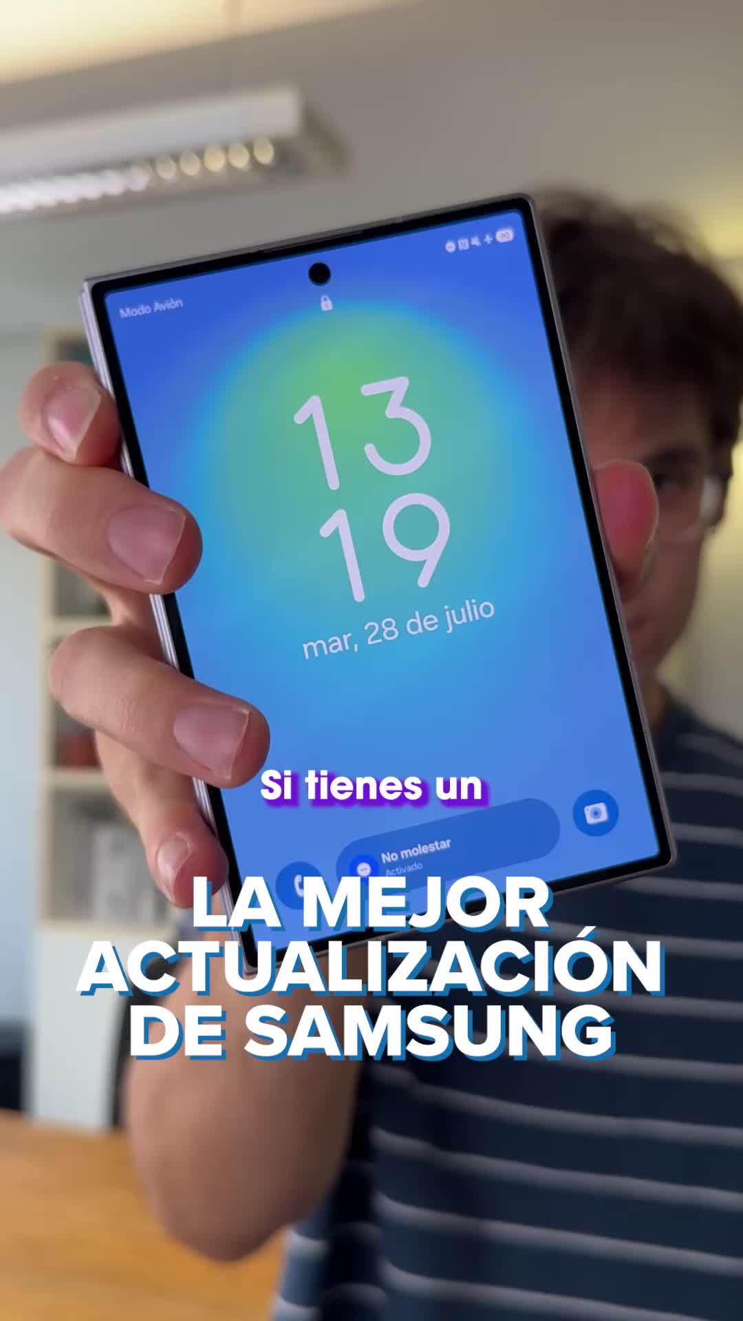 @Hipertextual