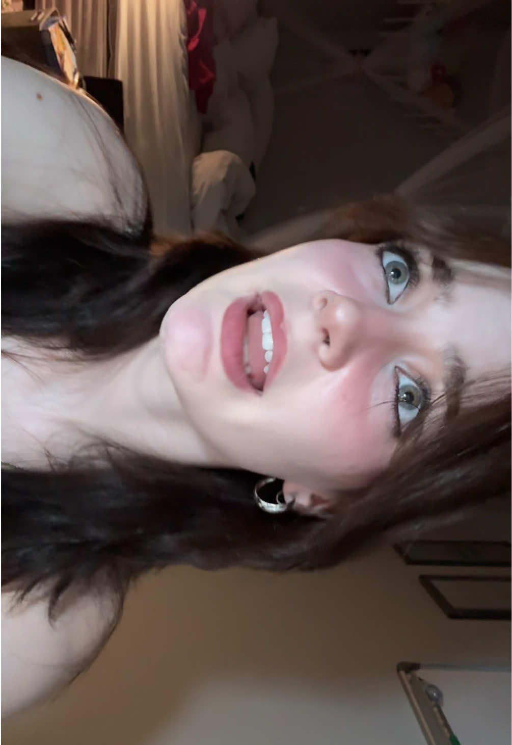 @️