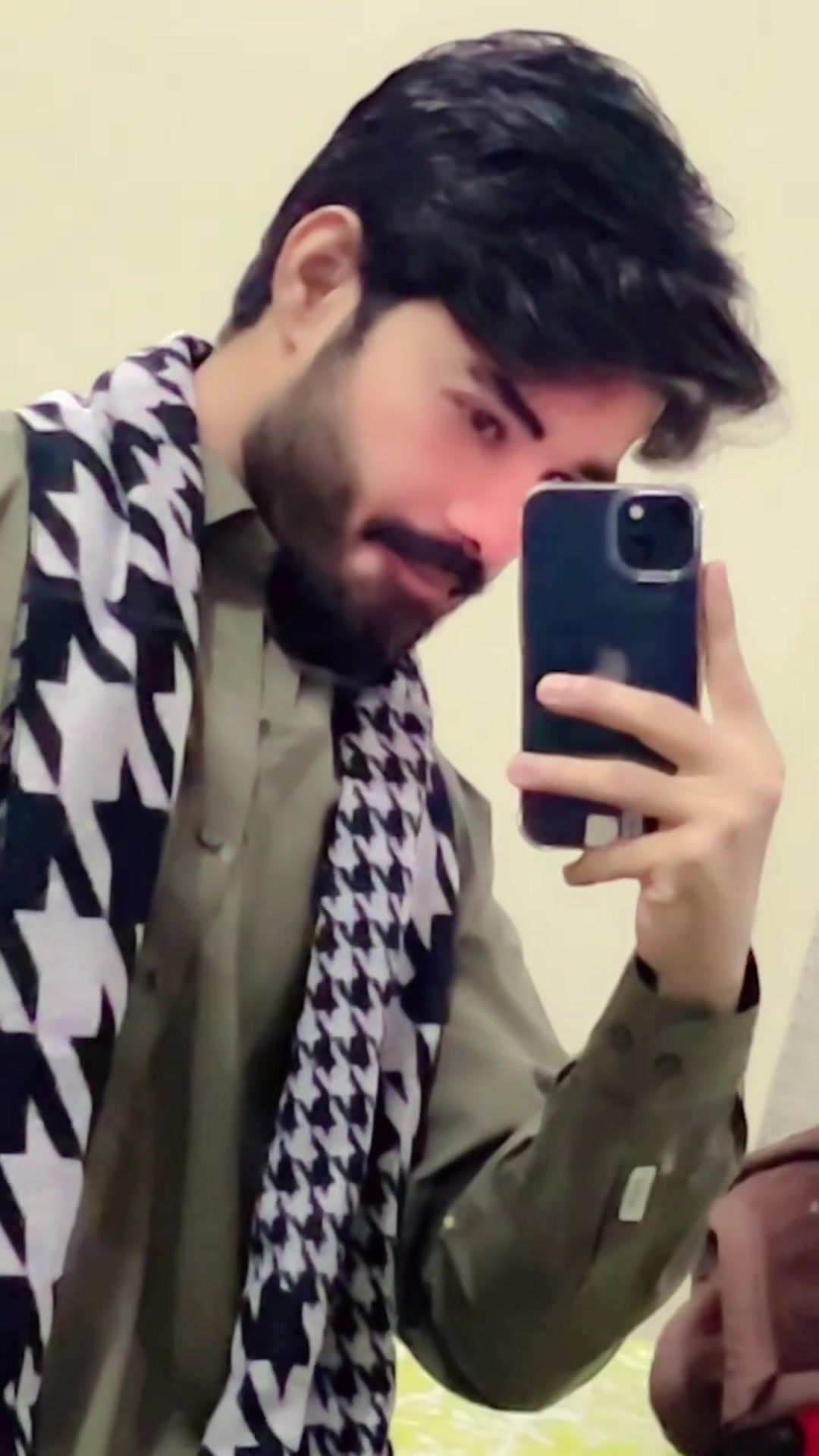 @𝐀𝐙𝐇𝐀𝐑🇱🇾