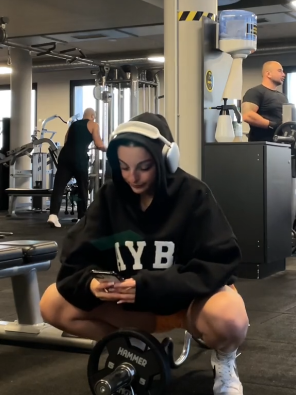 @loulouh94