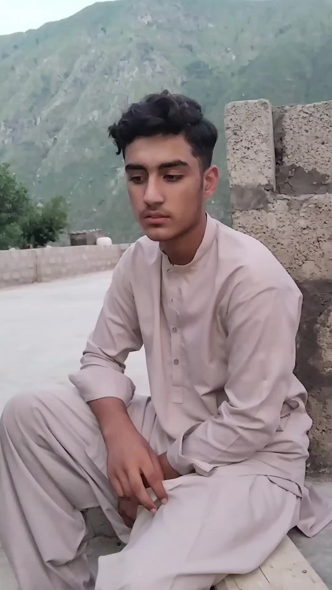 @Barkaliwal Vines