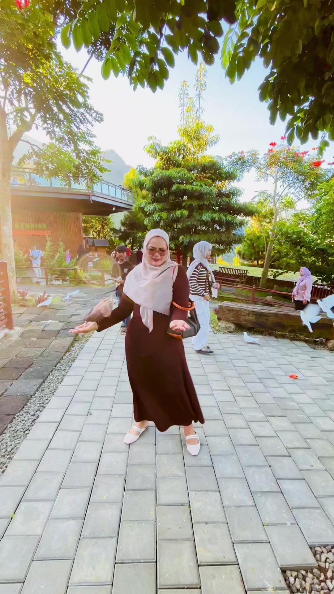 @Nia_zaa