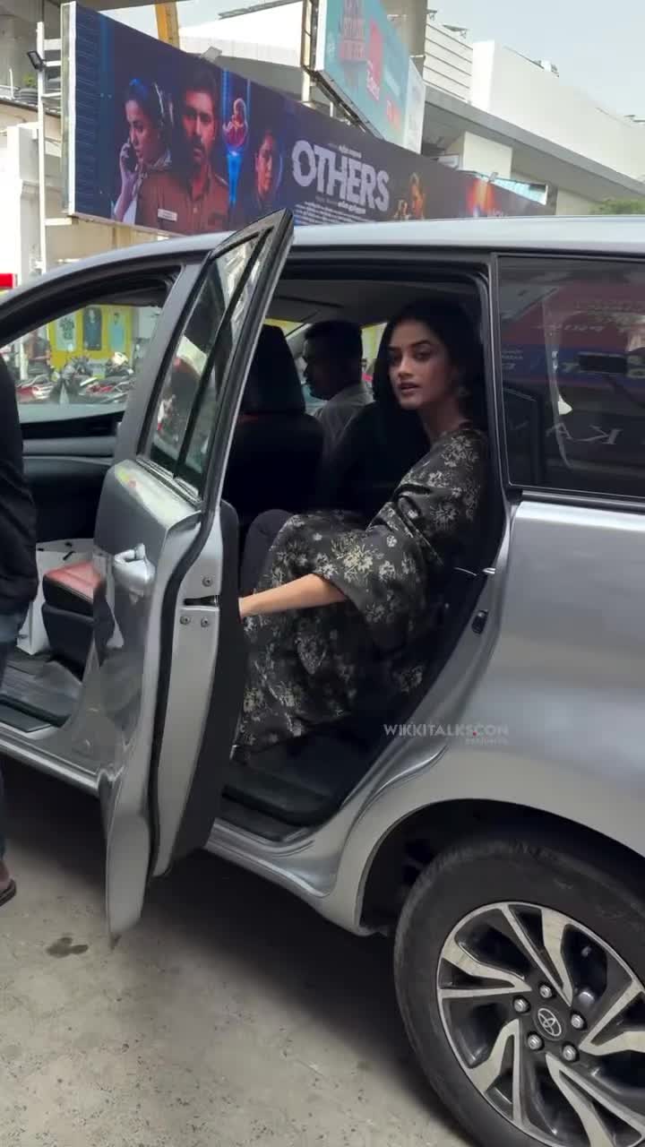 @Queen Bhagyashri