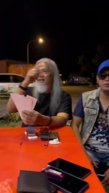@Omar Akira