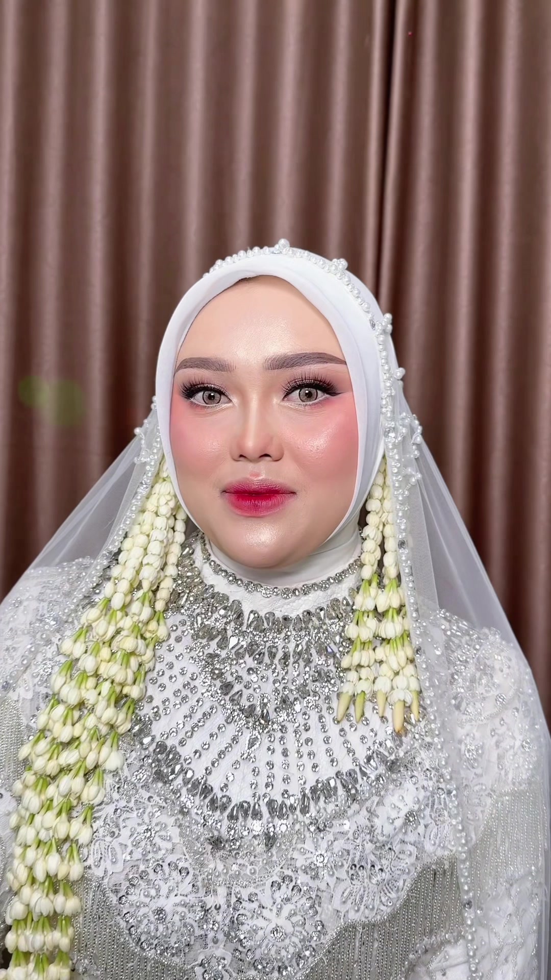 @athaya_makeup__