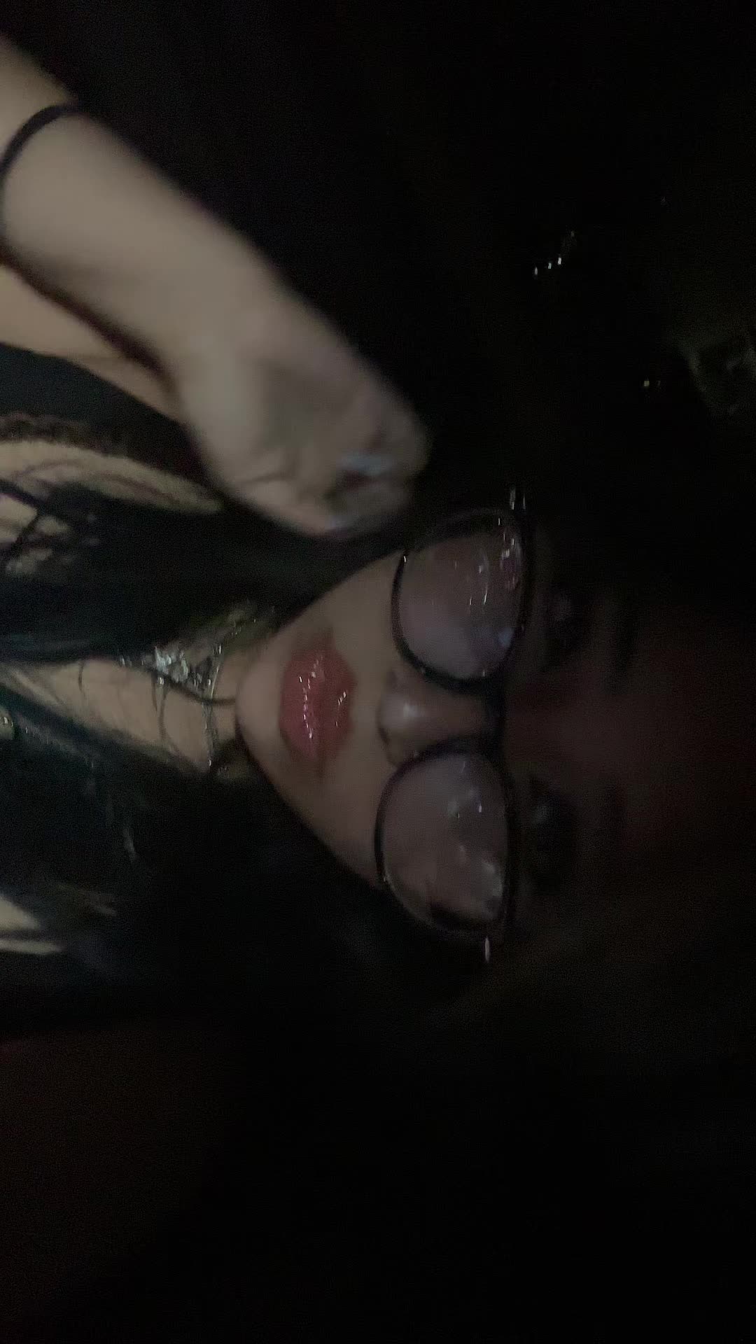 @𖣂