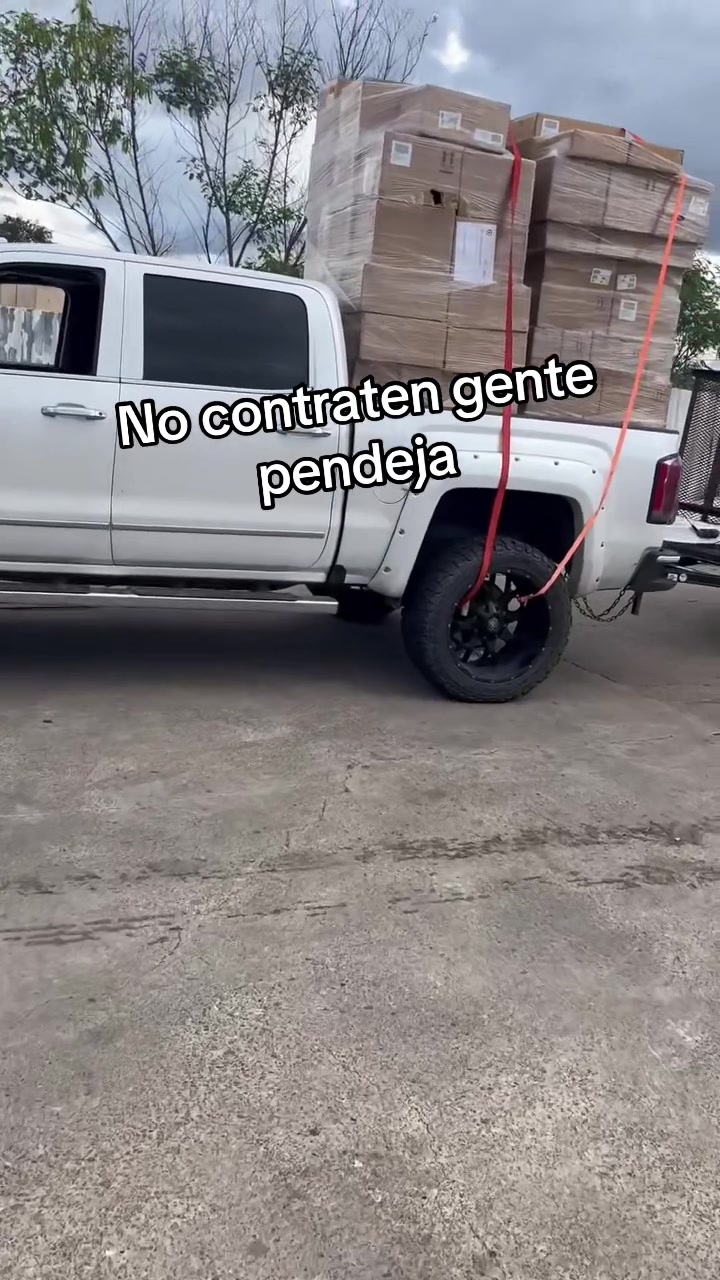 @Chivo_pacas