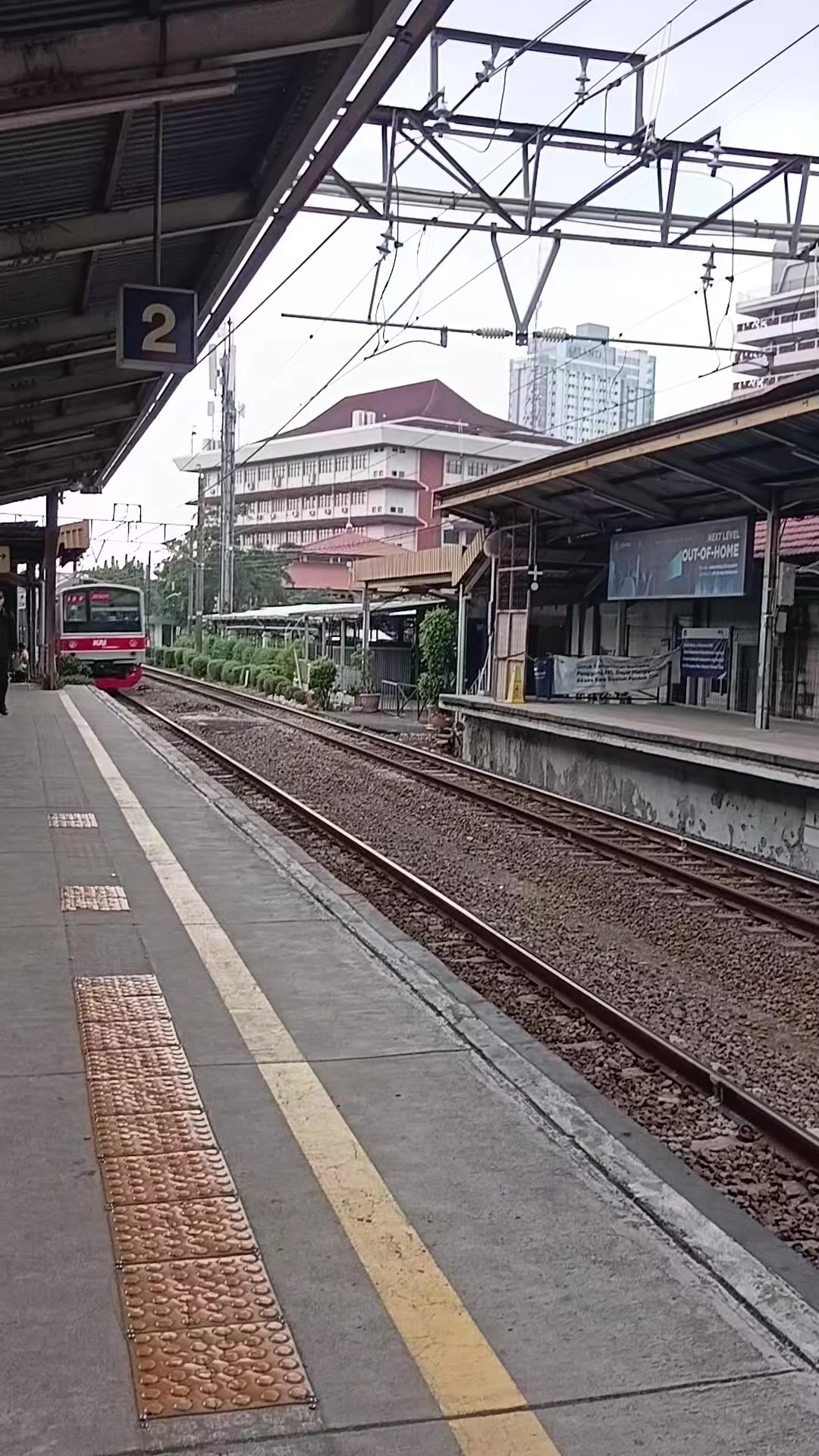 @Dari kontak anda