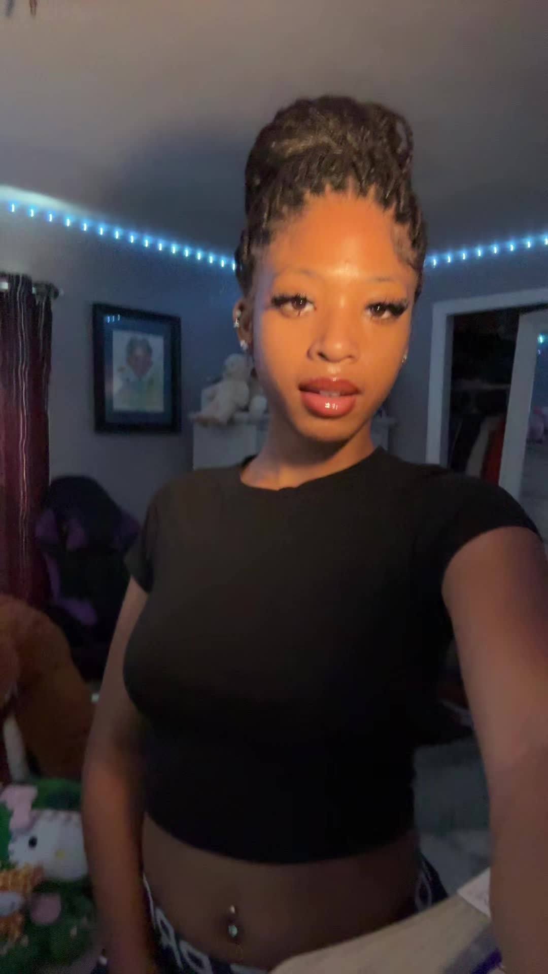 @naomi🌟