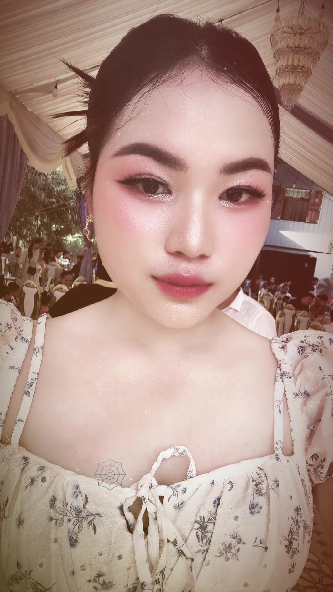 @L&iuml;&iuml; Li&iuml;