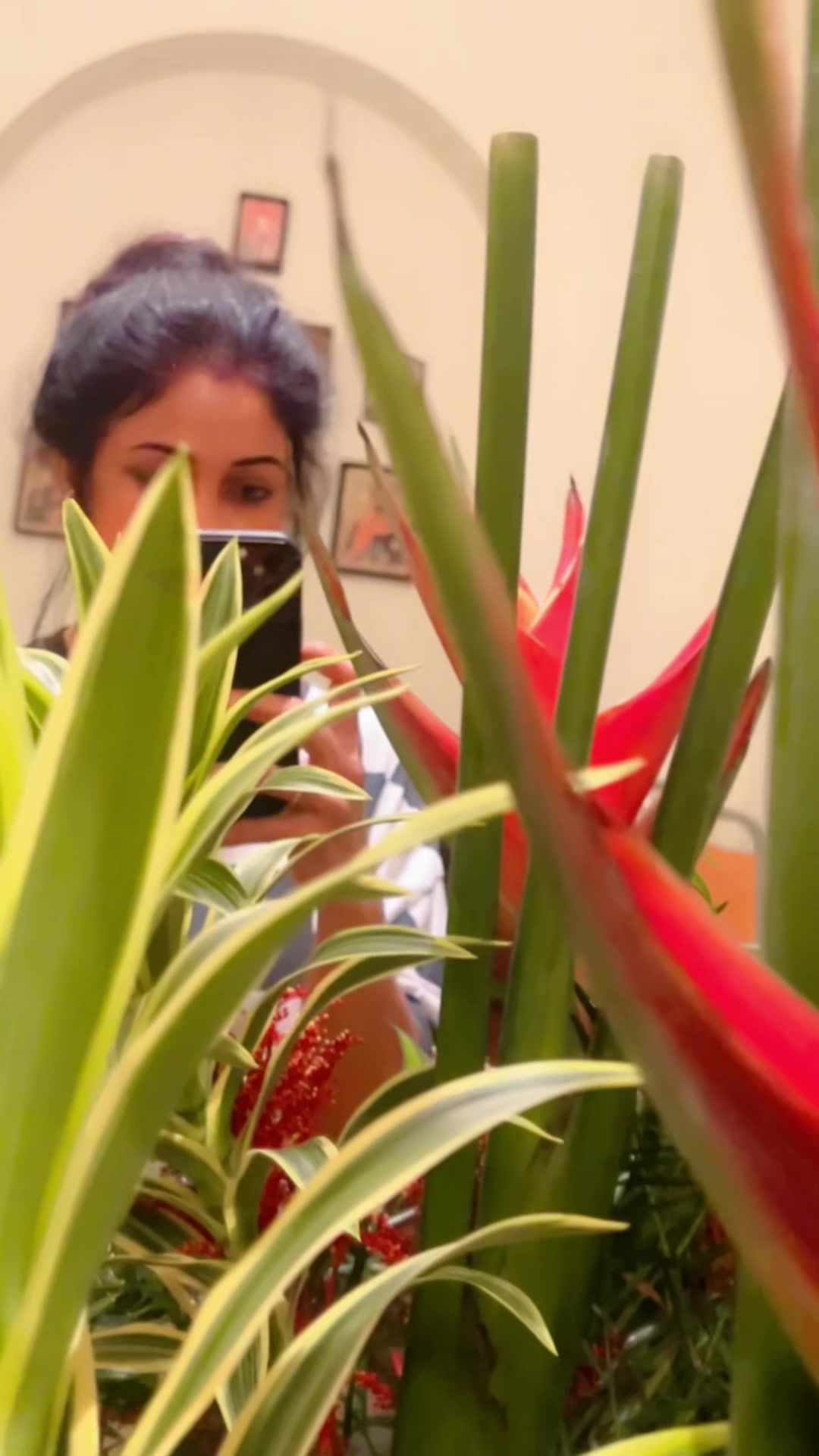 @ItsTharsh
