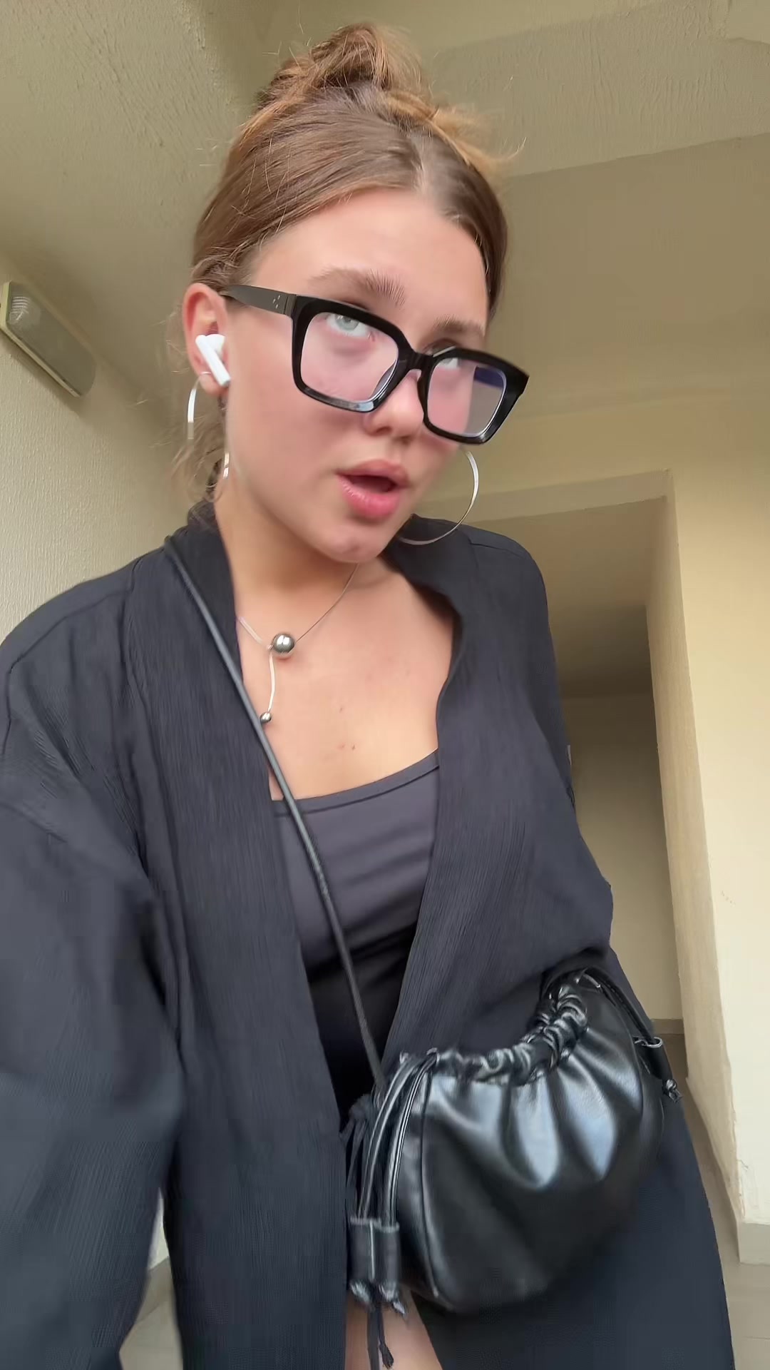 @алинель