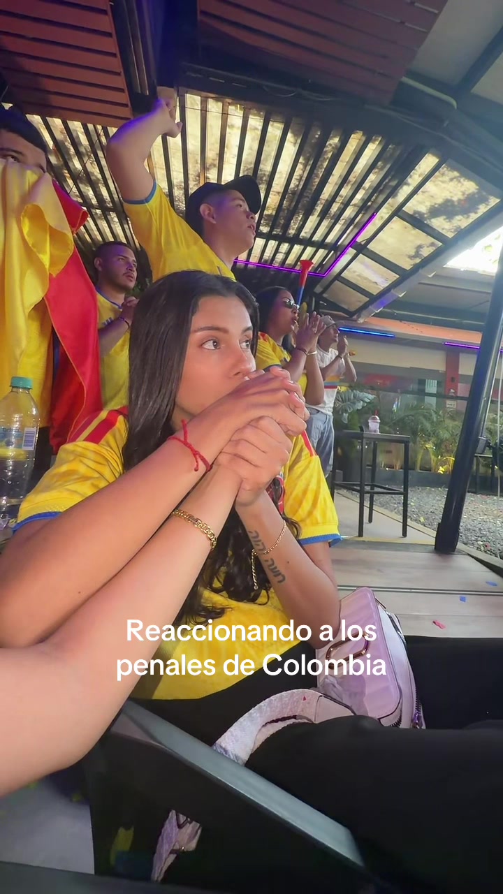 @AdriyMiche💗🌈