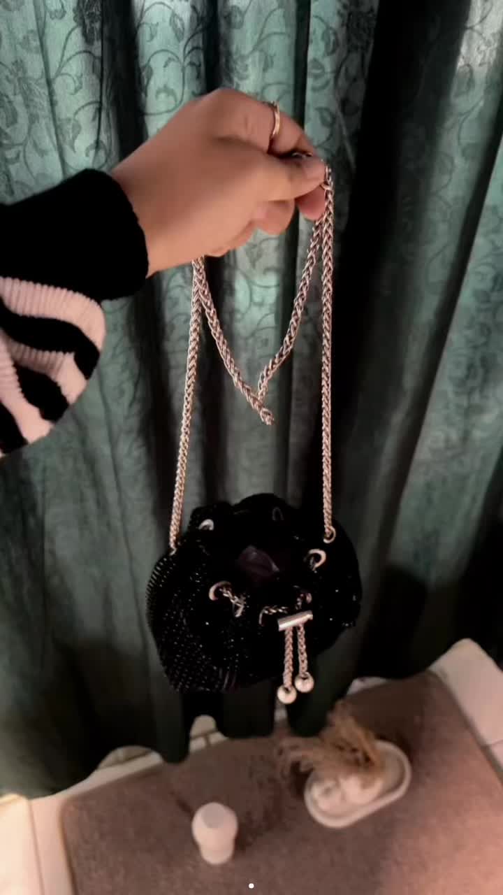 @Devino_08