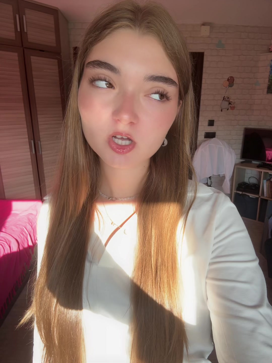 @𝐷.