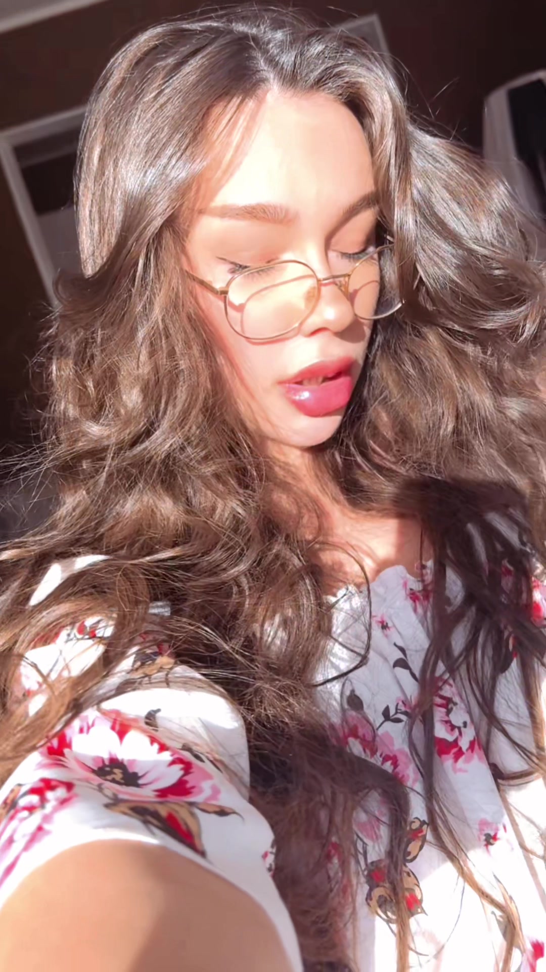 @Vi