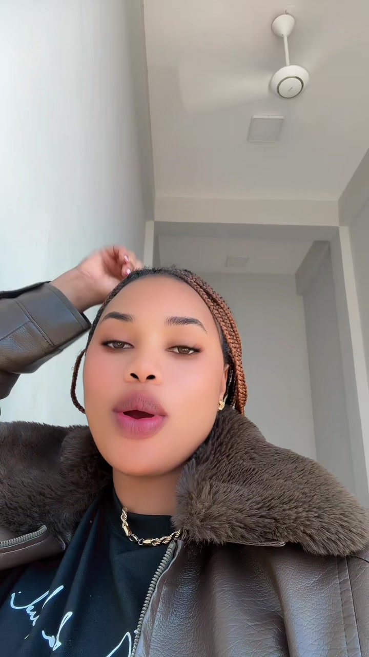 @Anny🦋❤️