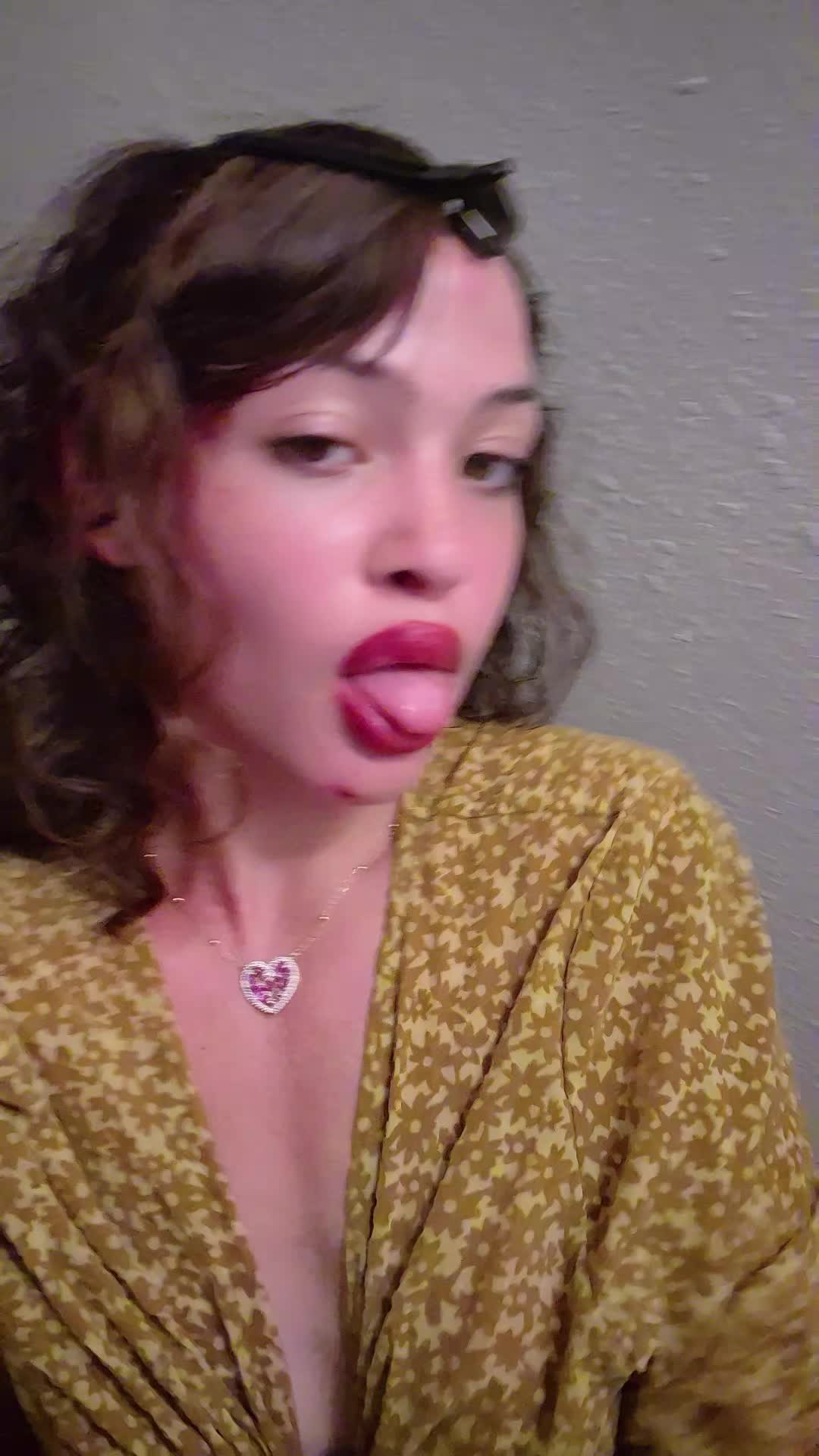 @MeMeTGoat😛
