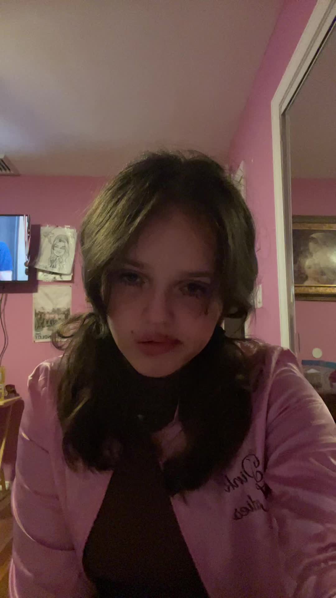 @🪲𝓋𝒾𝒸𝓉ℴ𝓇𝒾𝒶𓆣(go to him)