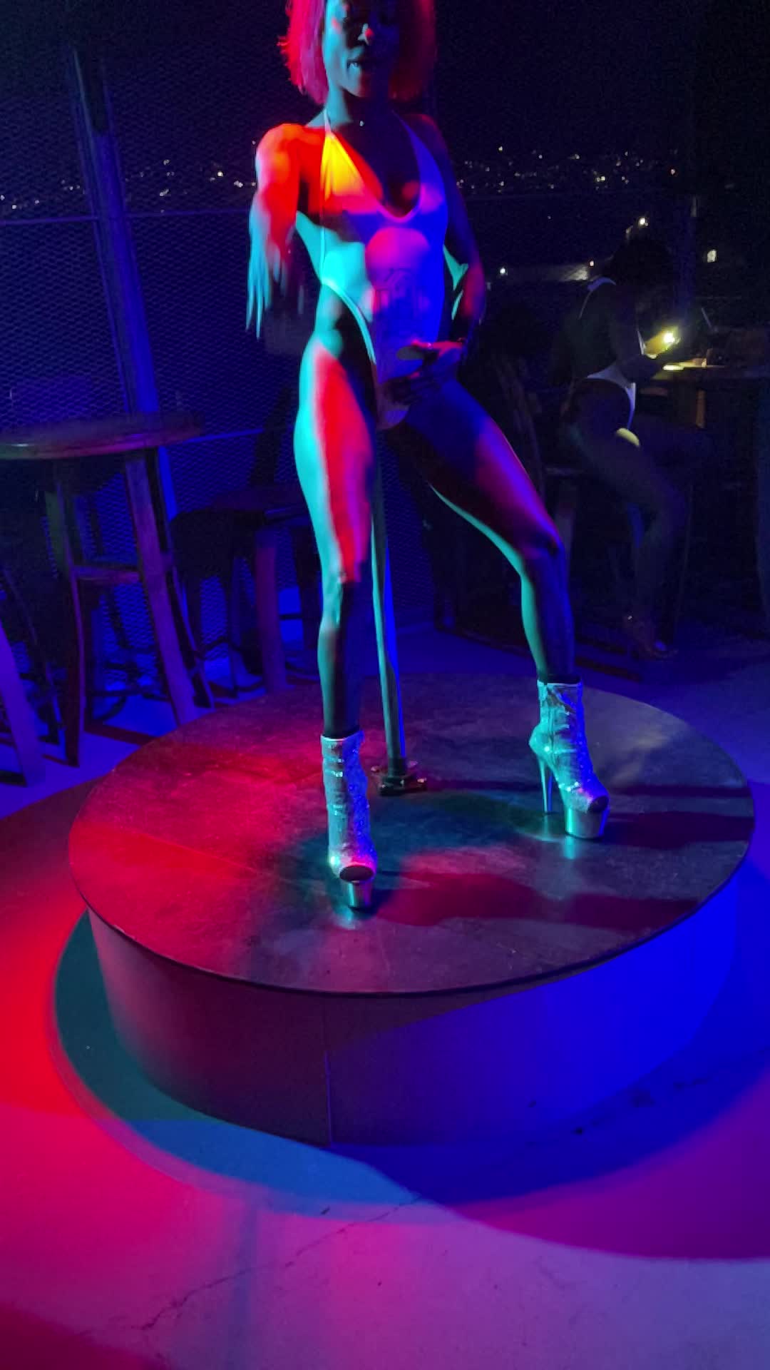 @fantasia. bar