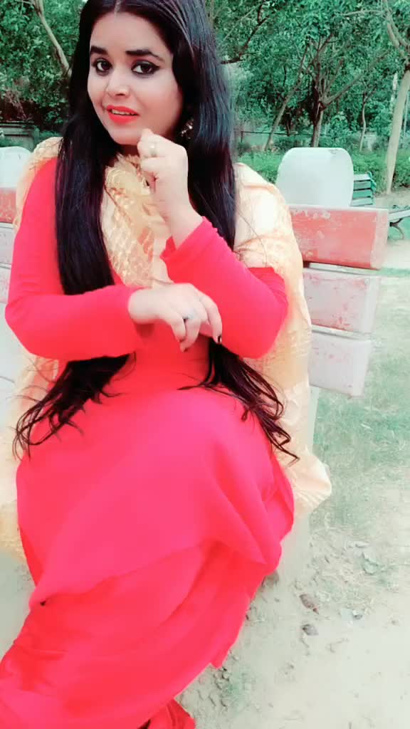@👑sanjana 😍khanna👑