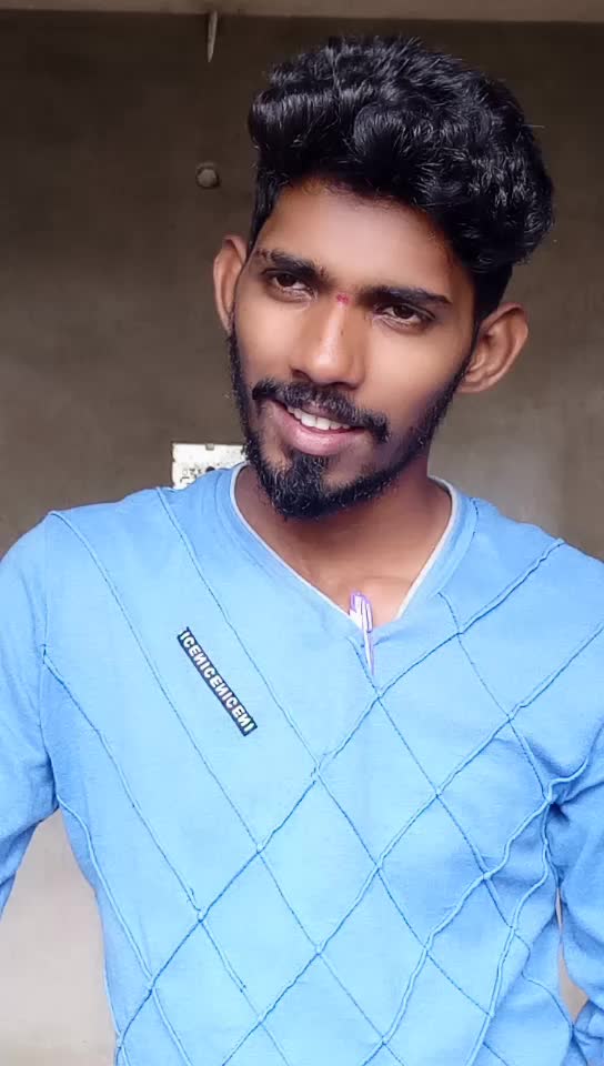 @Vamsi R&oslash;&ccedil;kz