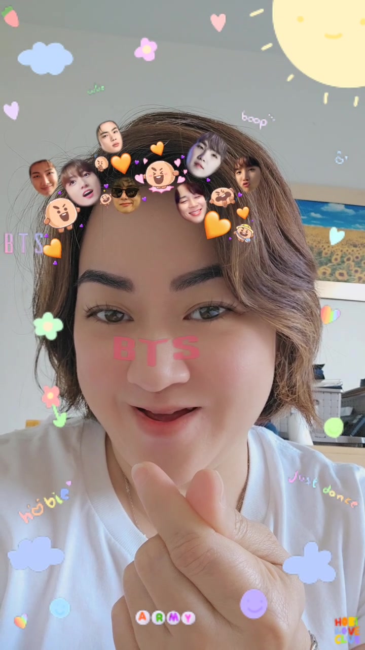 @Julia 容 美 铃