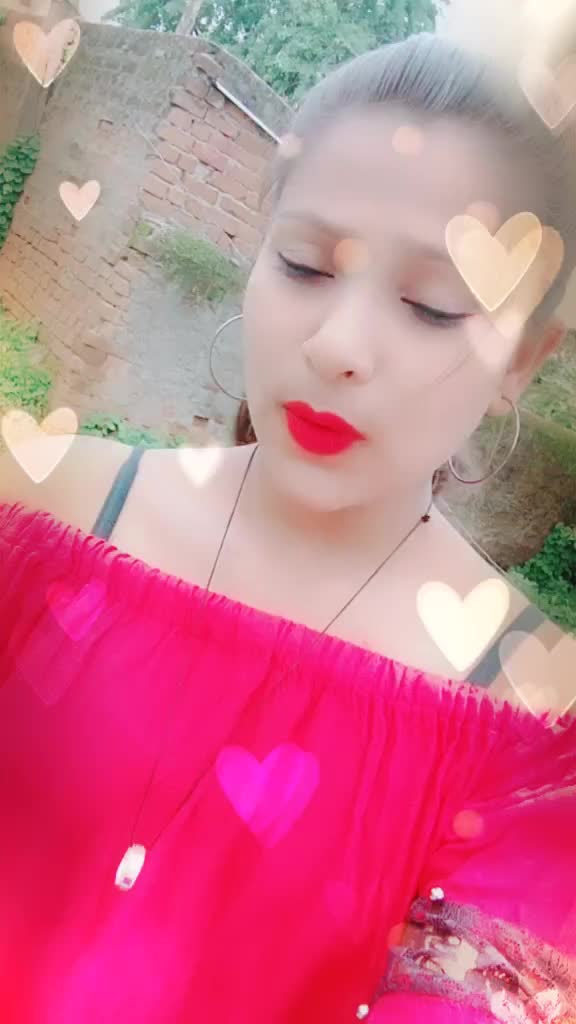 @👸Megha Tiwari 👸