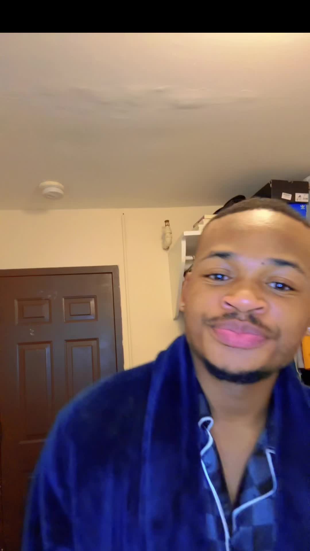 @Ambeswe106