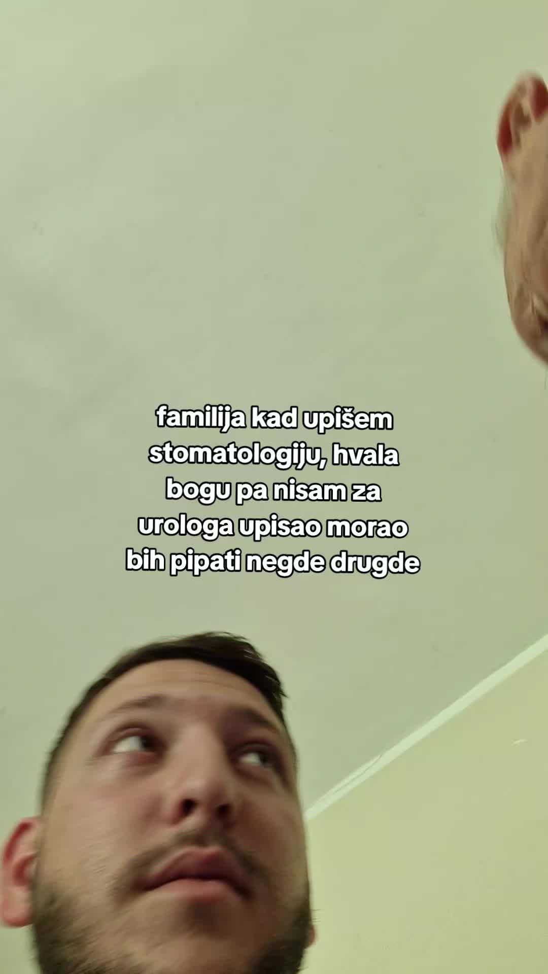 @dačkec liže mačkec
