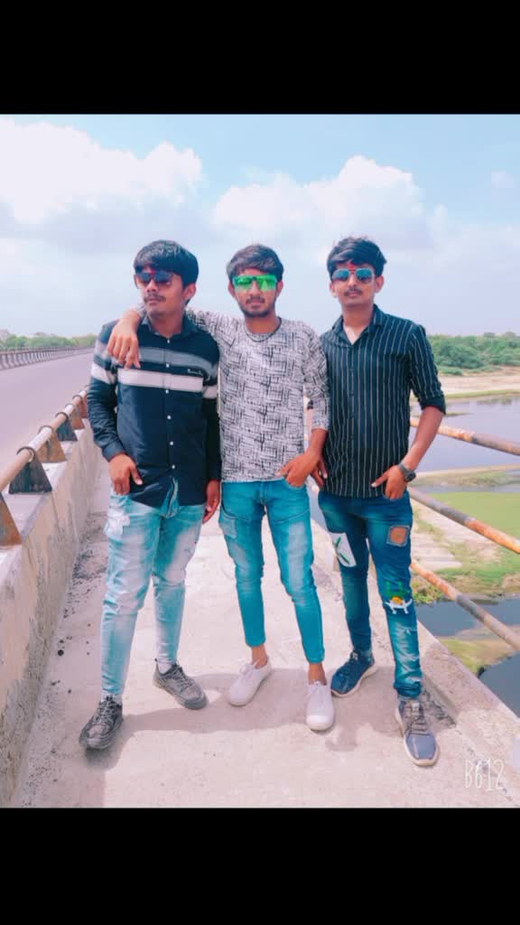 @❤❤👑Ajay Bharwad 👑<Gyaspur>❤❤