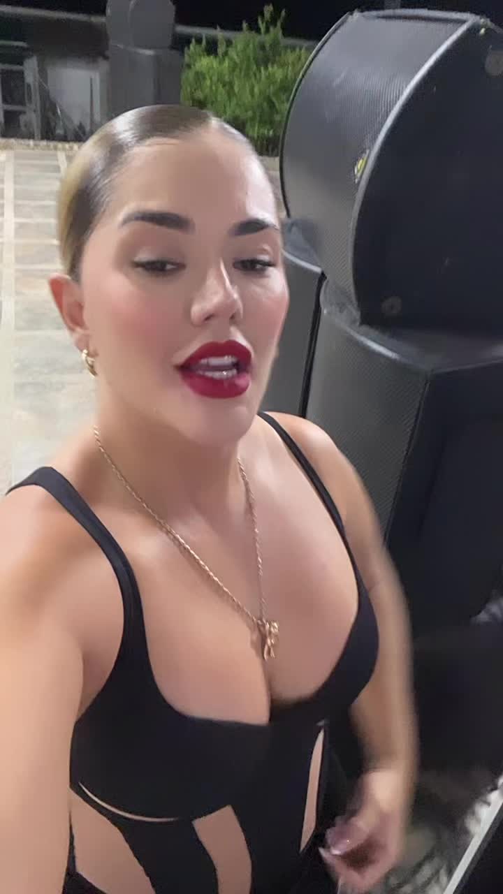 @user82503665182