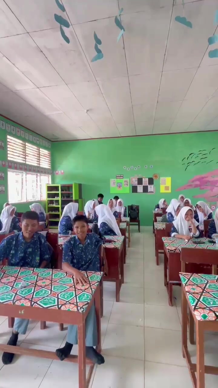 @NhetyeAzma
