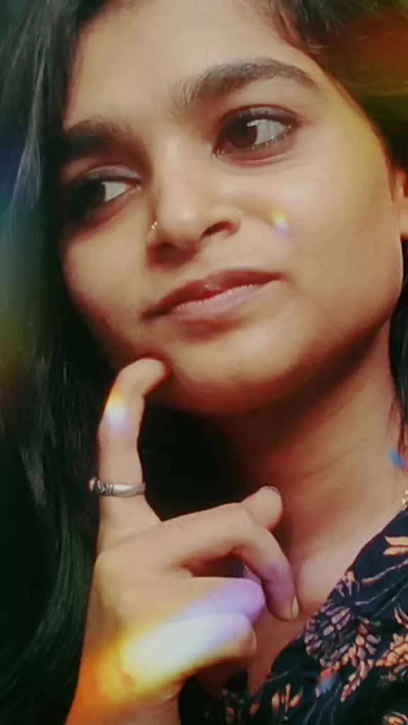 @ShRuThIChArAn😍