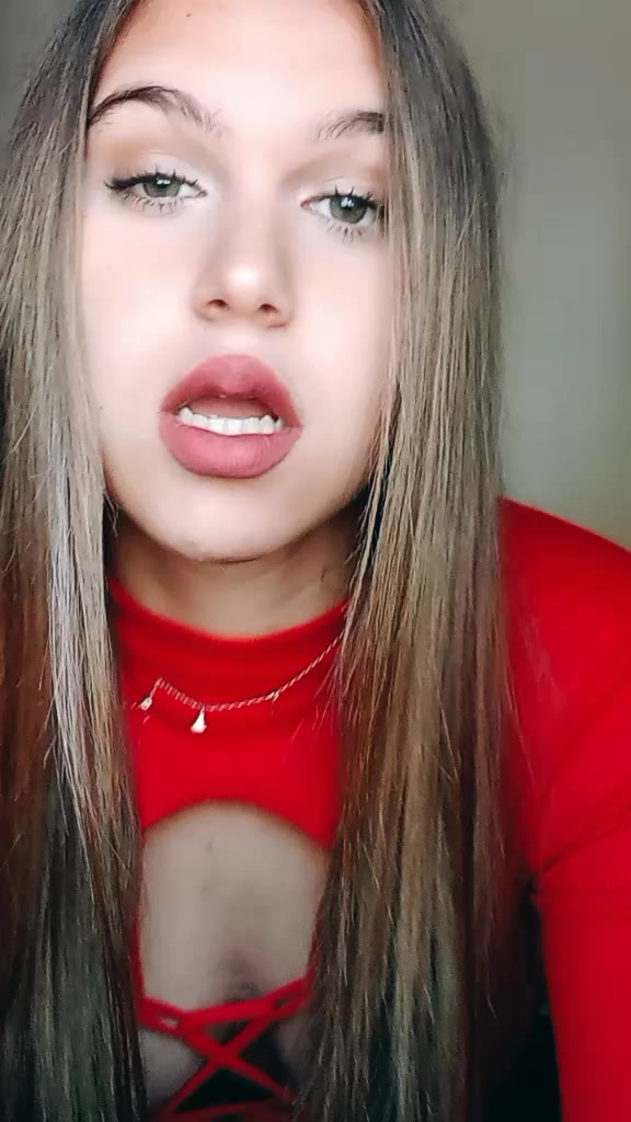 @Claauudiia01