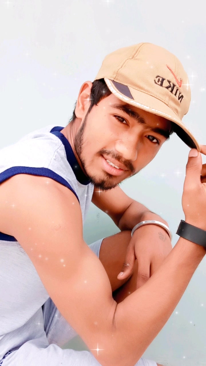@Mr_aashiq❤️