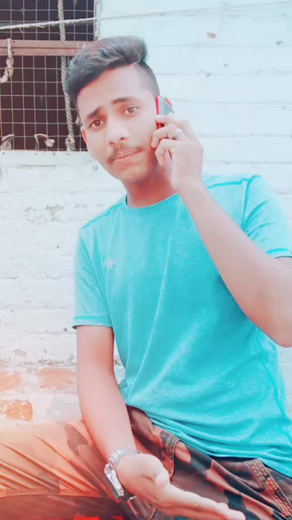 @cute boy moin
