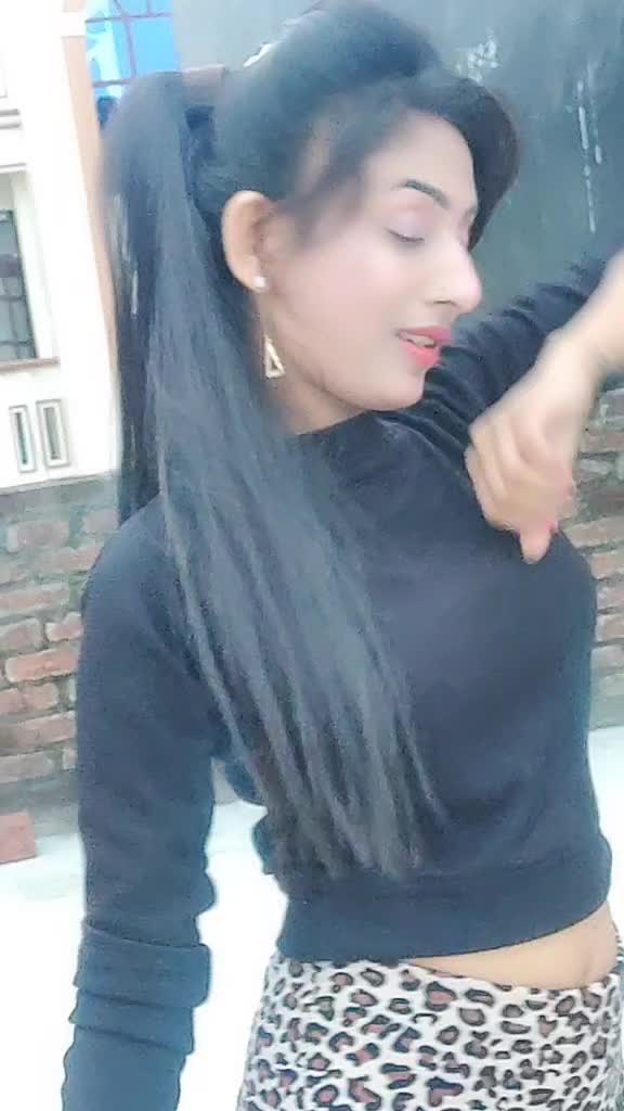 @Gorakhpuriya girl (Honey)😊