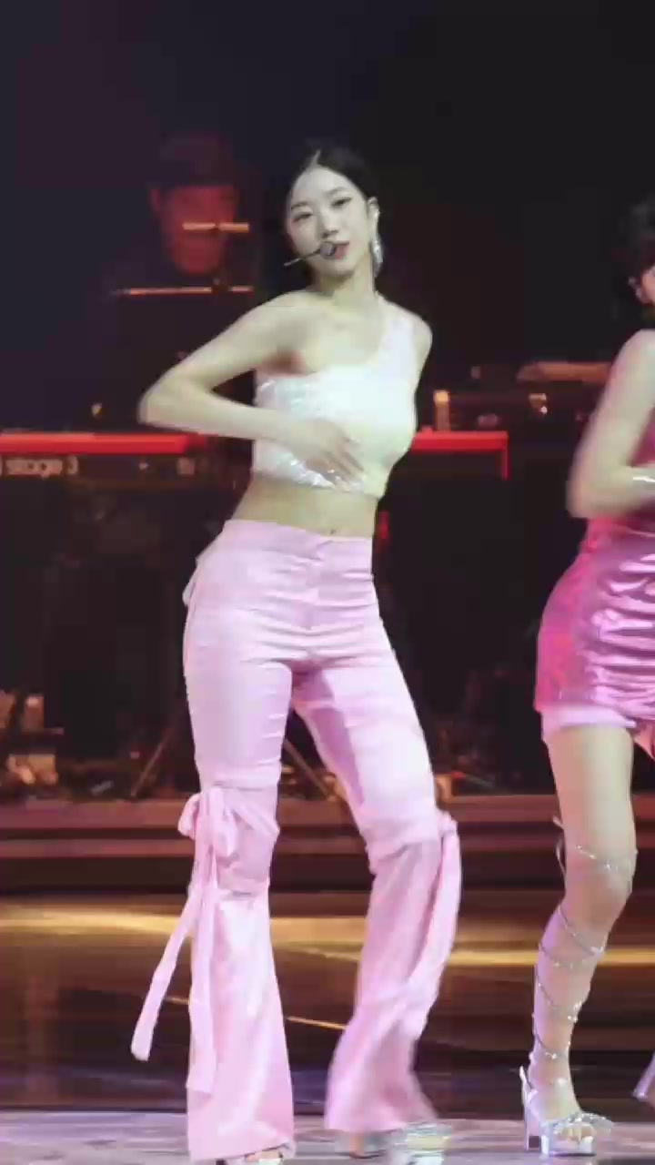 @lay💥