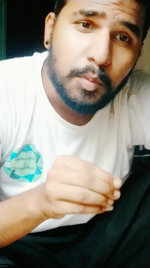 @Rowdy1998